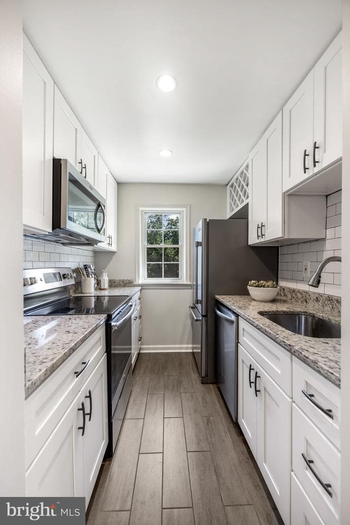 822 S Arlington Mill Drive #2-301 photo 15
