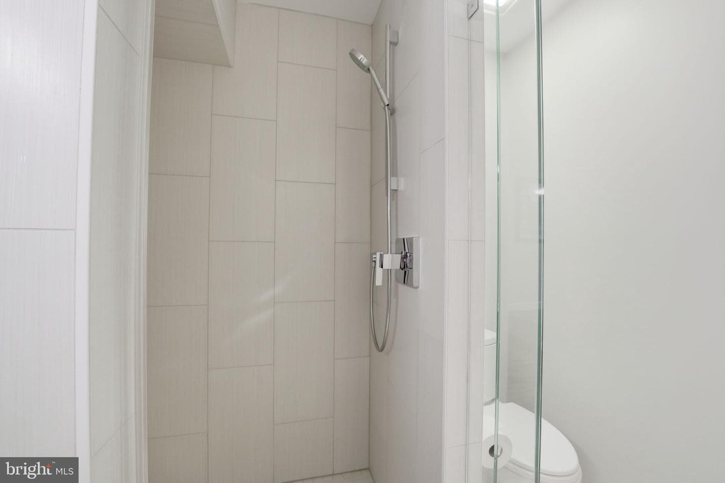 1404 N Herndon Street photo 78