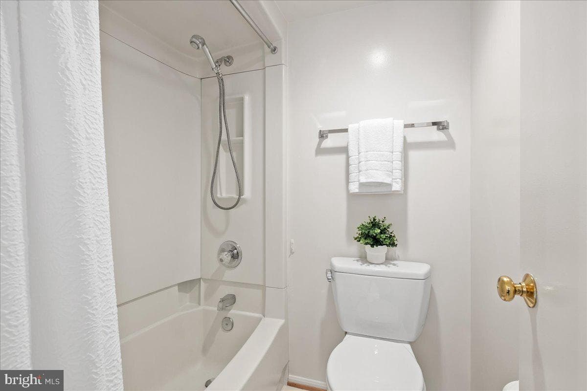 900 N Stafford Street #916 photo 20