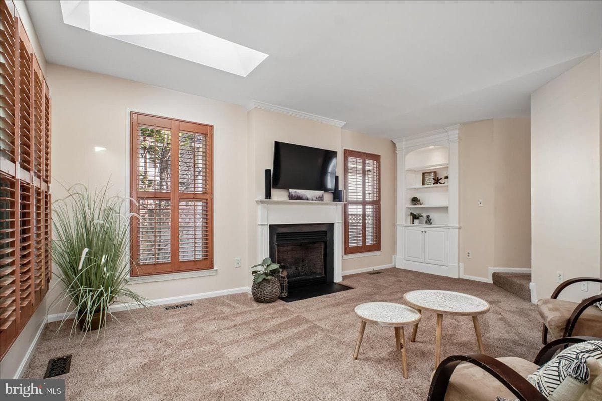 5725 6th Street N photo 12