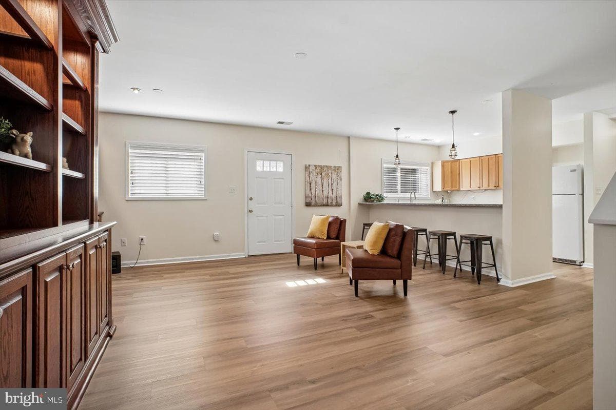 5725 6th Street N photo 25