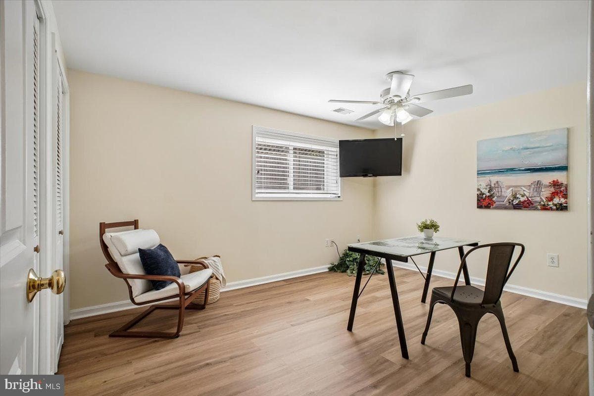 5725 6th Street N photo 28