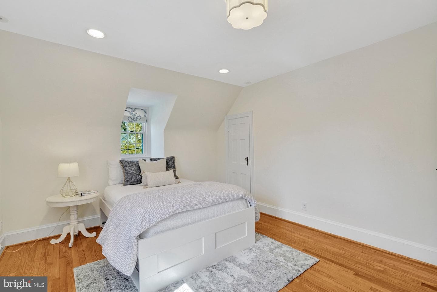 4916 26th Street N photo 23