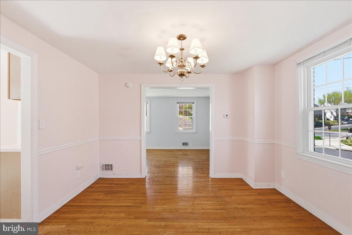 941 Patrick Henry Drive photo 12