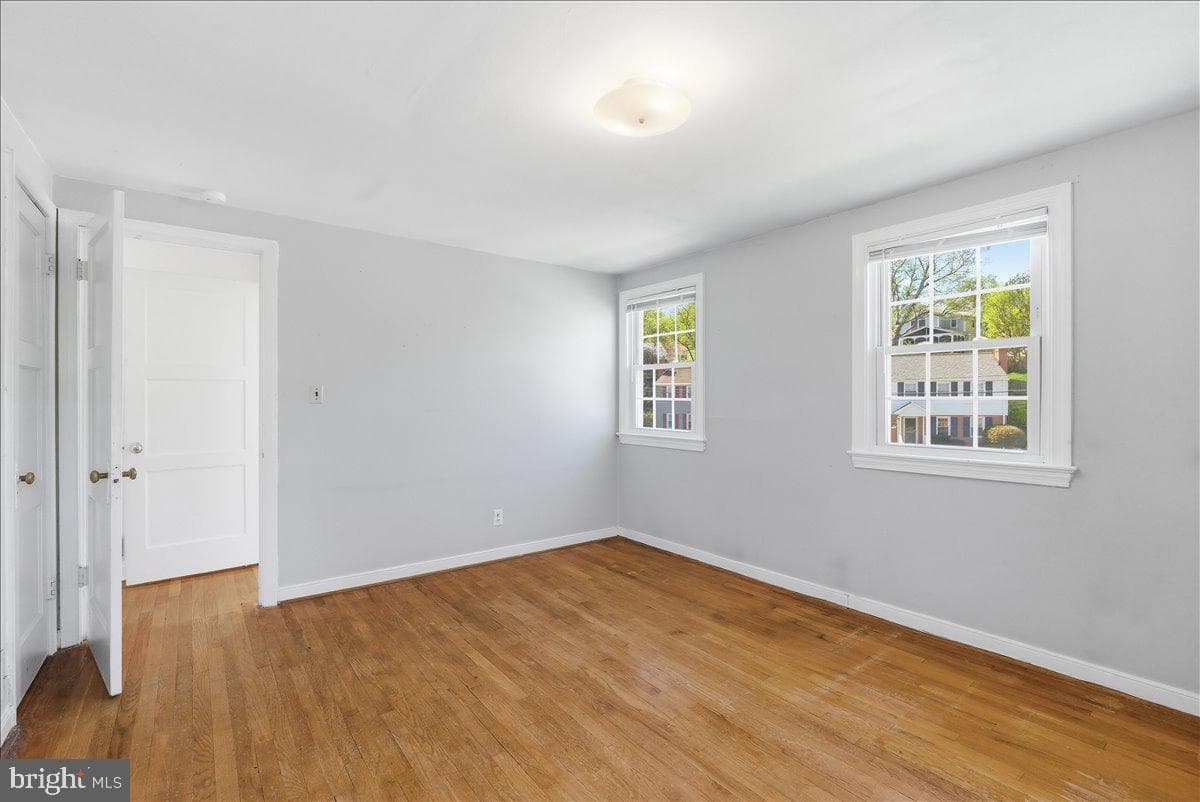 941 Patrick Henry Drive photo 24