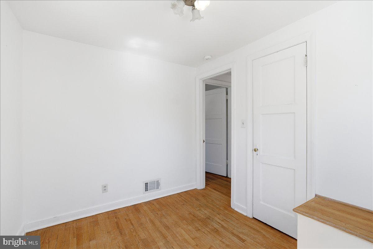 941 Patrick Henry Drive photo 30