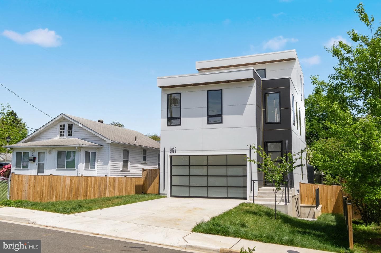 2025 N Emerson Street photo 5