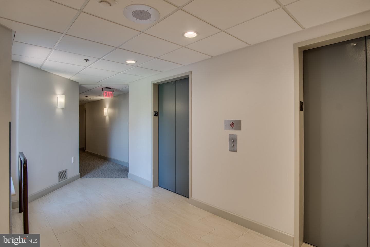 1301 N Courthouse Road #1007 photo 32