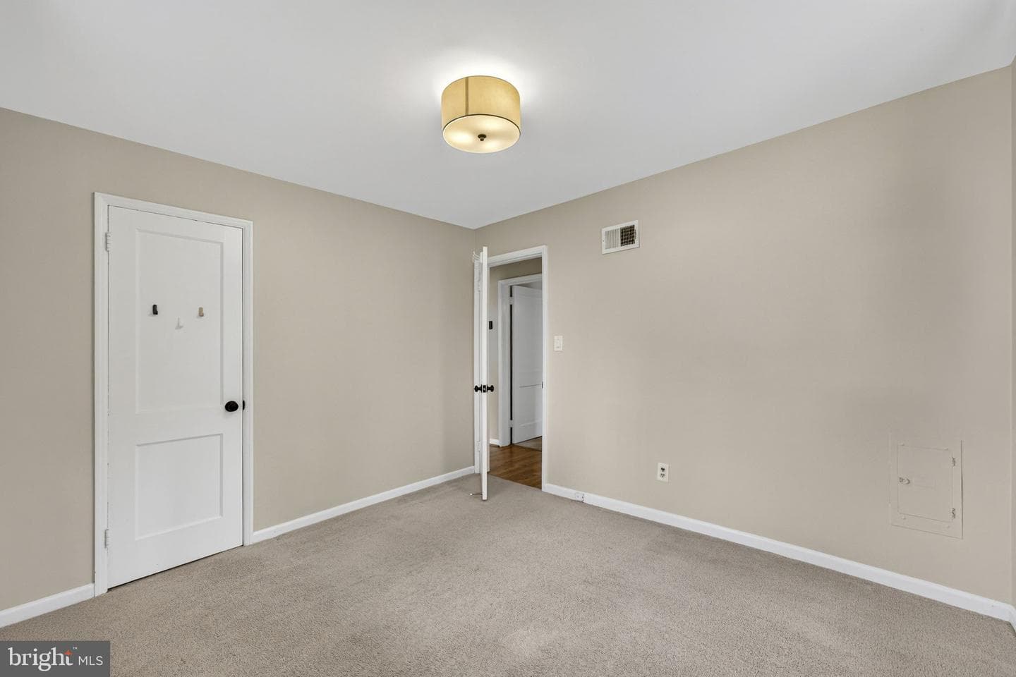 19 S Edison Street photo 36
