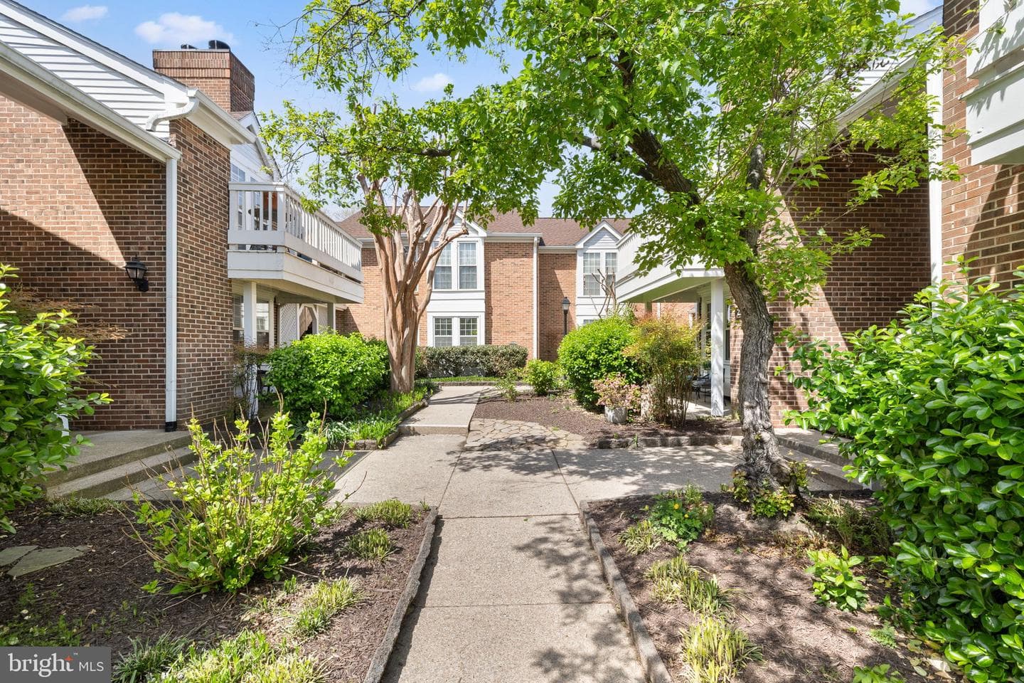2586 S Arlington Mill Drive #1 photo 2