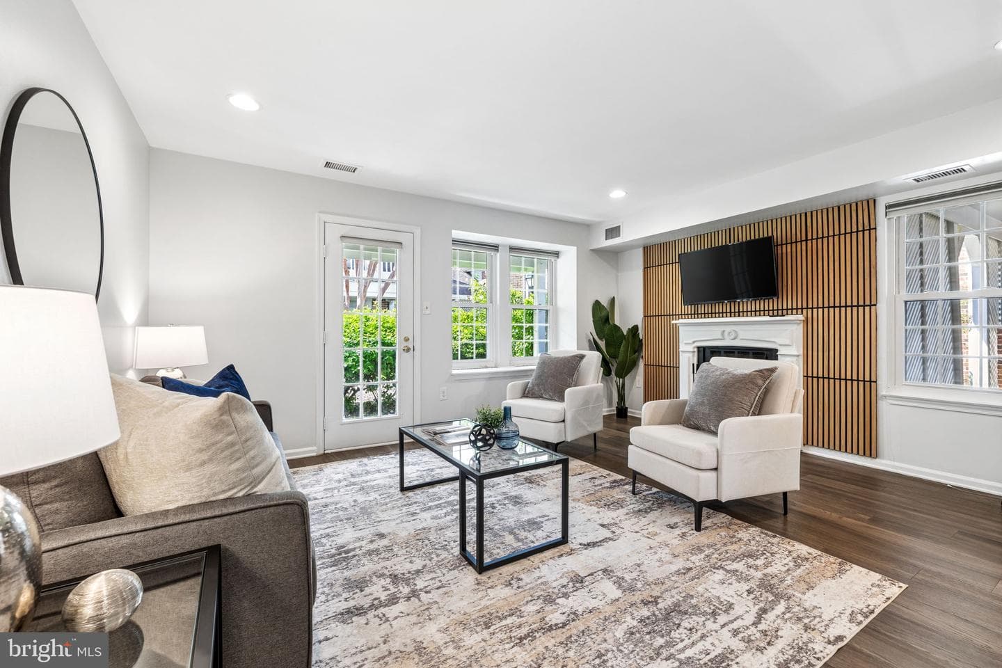 2586 S Arlington Mill Drive #1 photo 4
