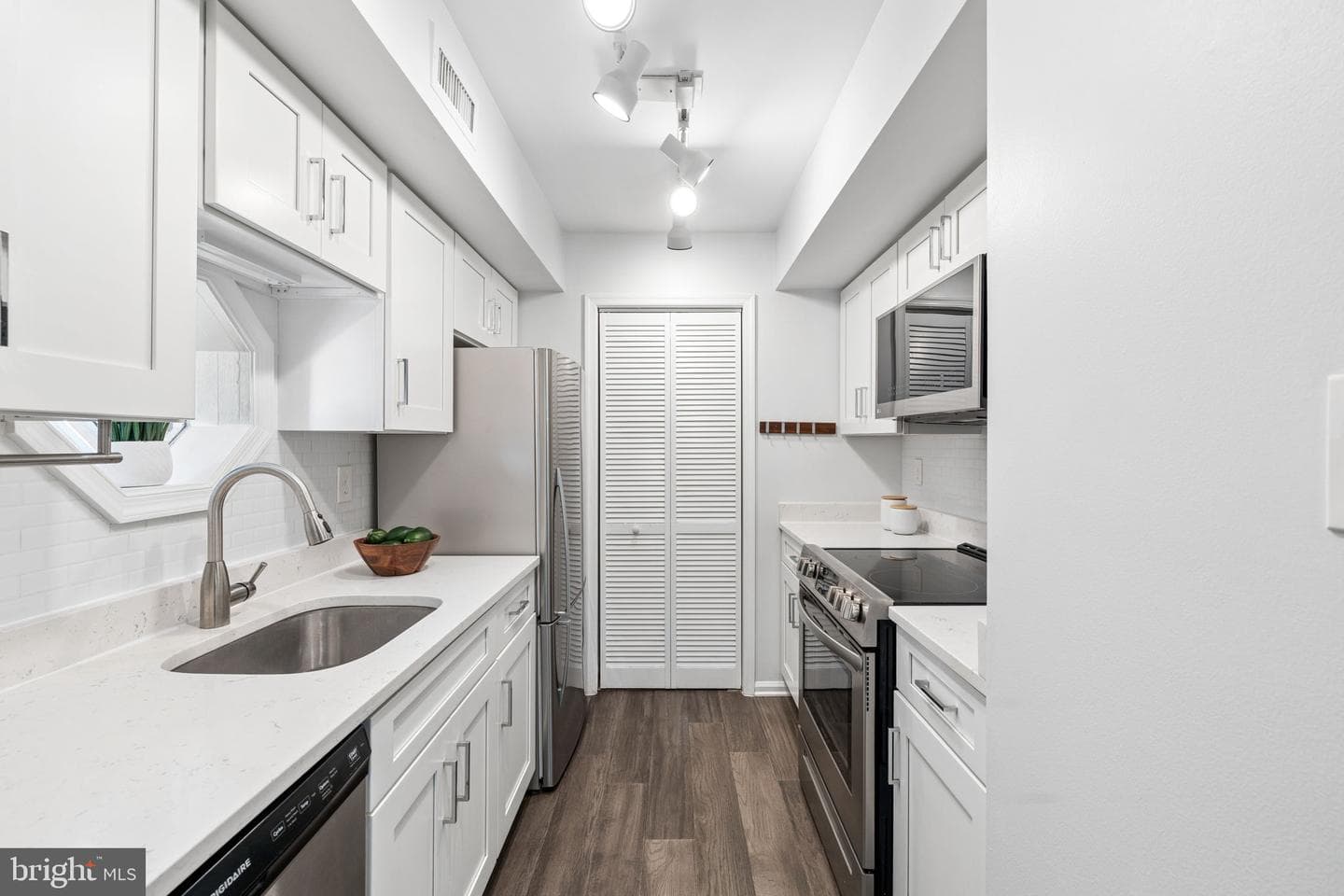 2586 S Arlington Mill Drive #1 photo 7