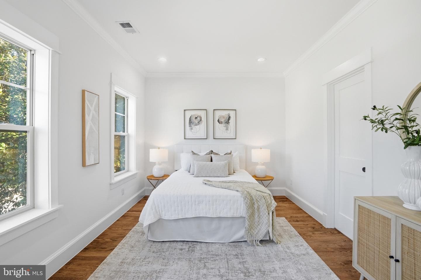 1310 S Poe Street photo 26