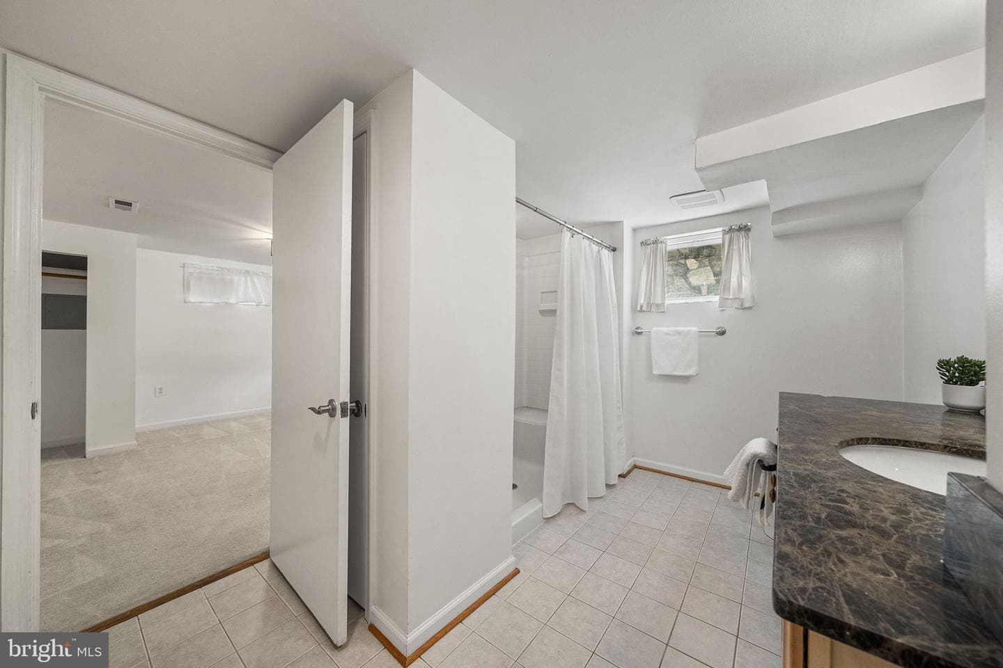 5400 Williamsburg Boulevard photo 27