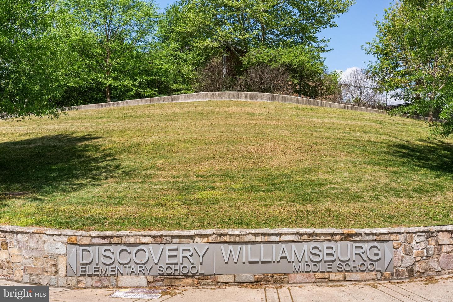 5400 Williamsburg Boulevard photo 38