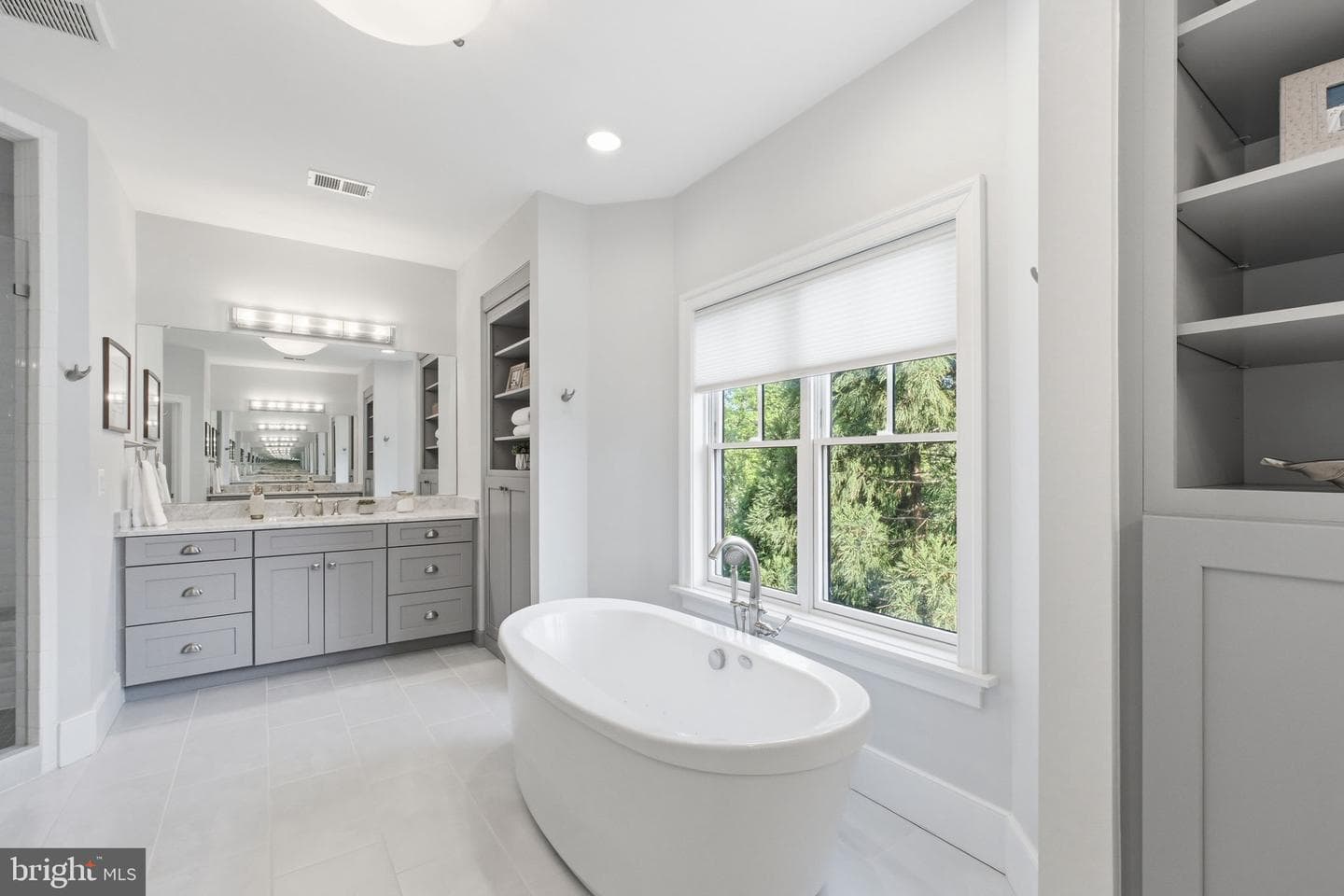 2907 N Kensington Street photo 35