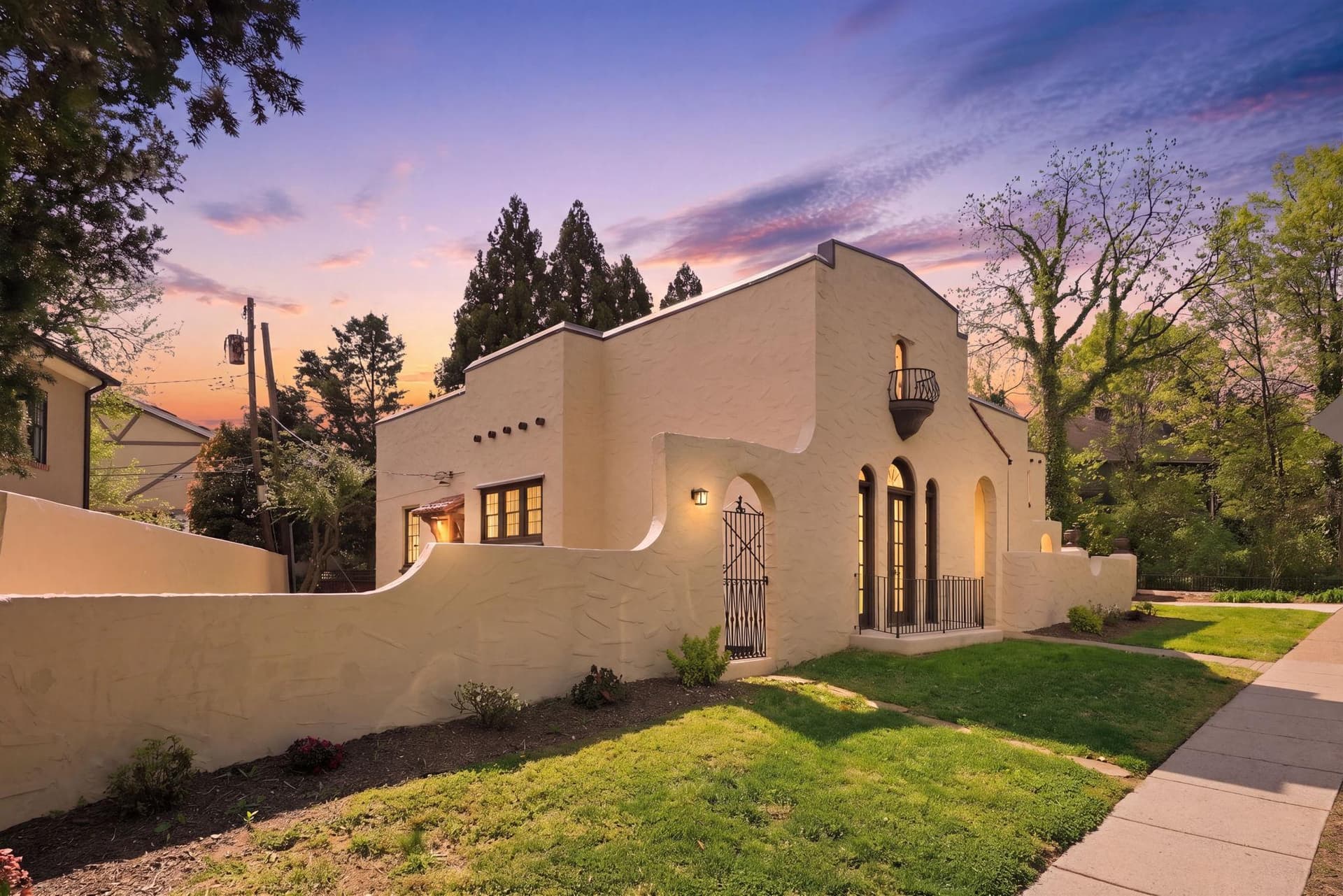 1611 N Highland Street N, Arlington