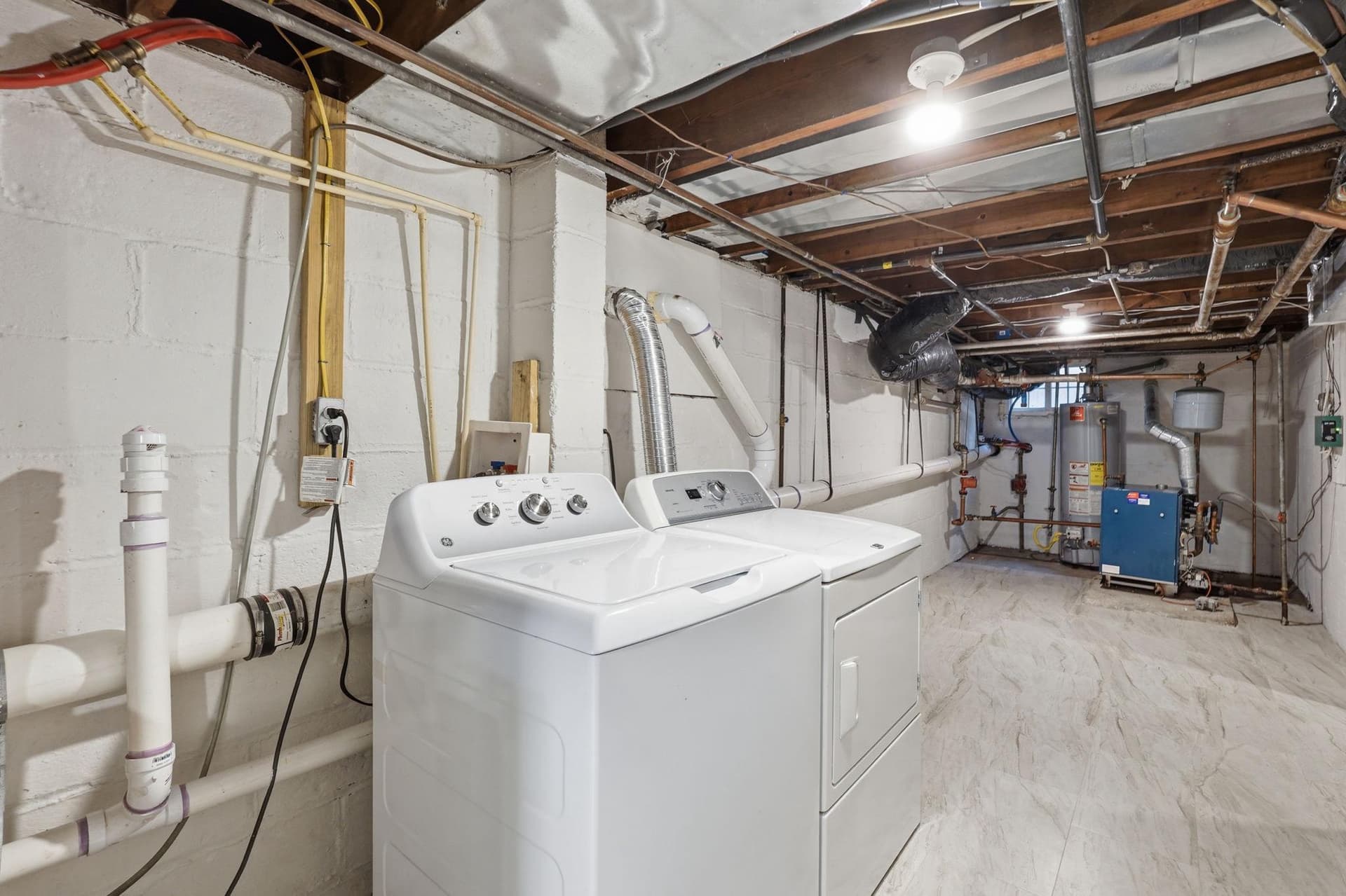 1611 N Highland Street N photo 40