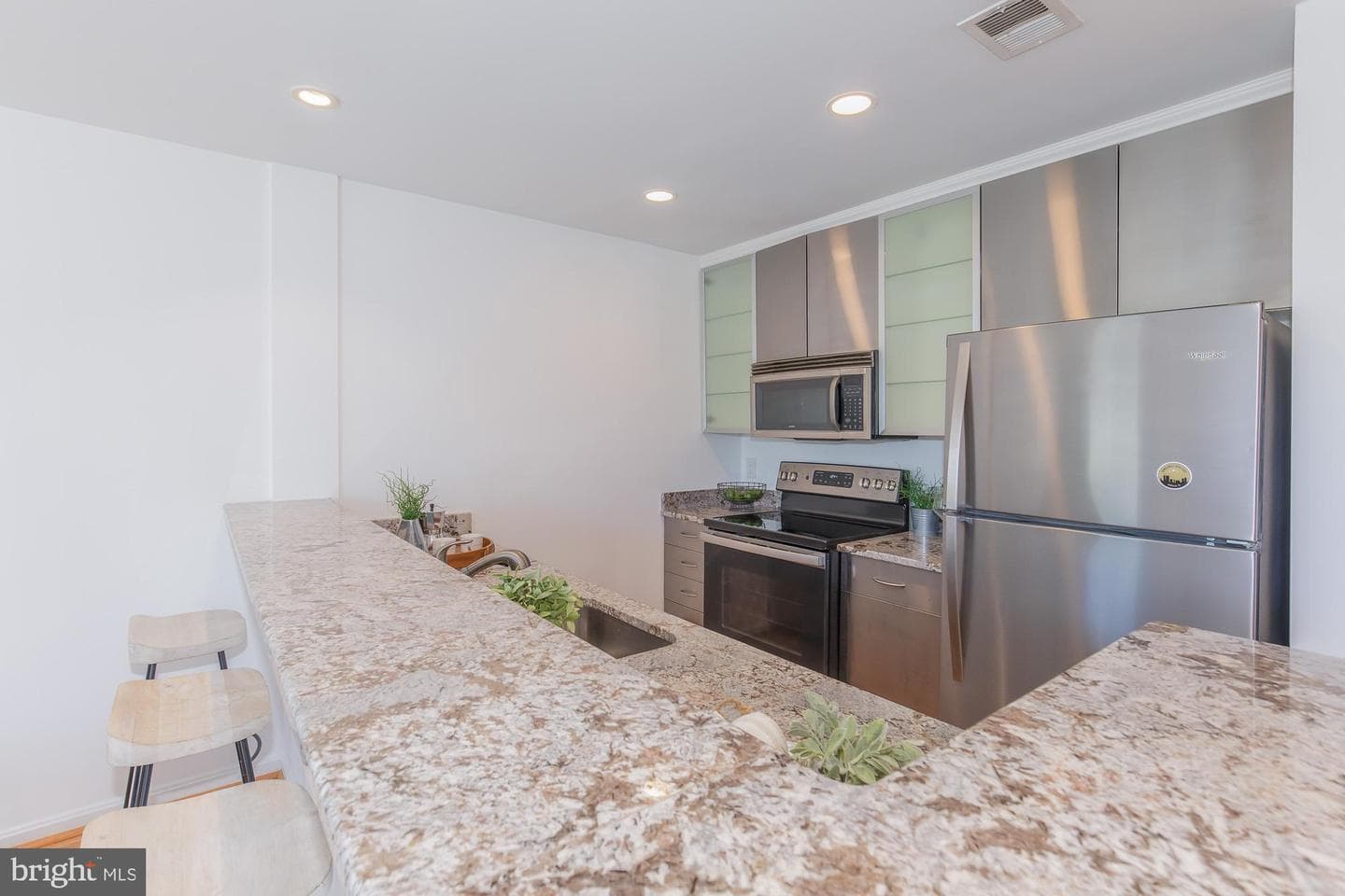 2103 N Rolfe Street #b photo 19
