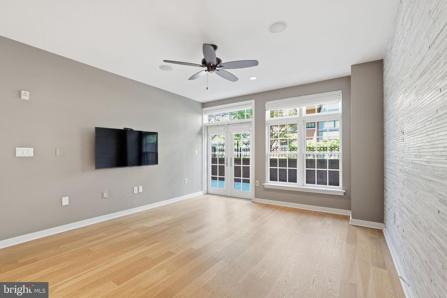 1610 N Queen Street #241 photo 32