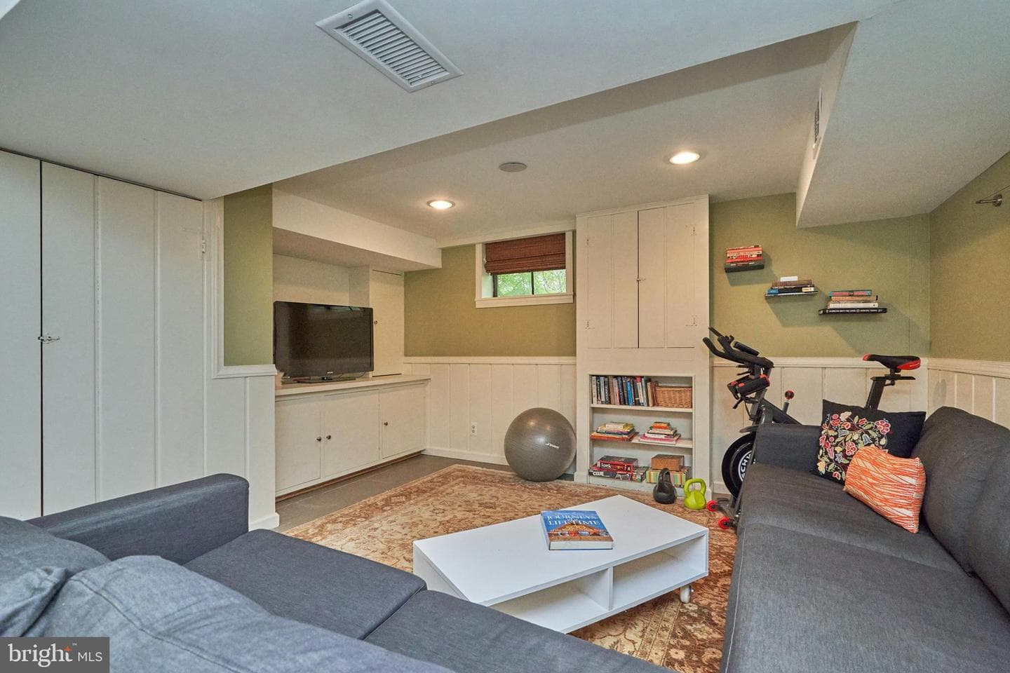 15 N Irving Street photo 18