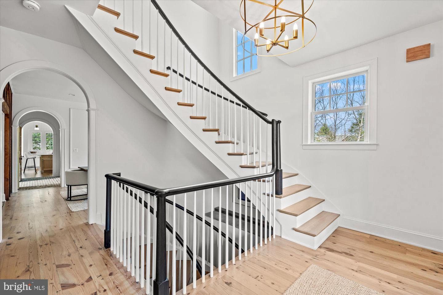 3612 N Glebe Road photo 4