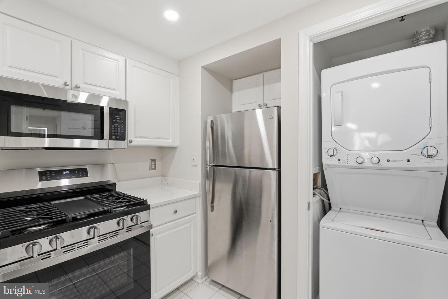 1045 N Utah Street #2-303 photo 13