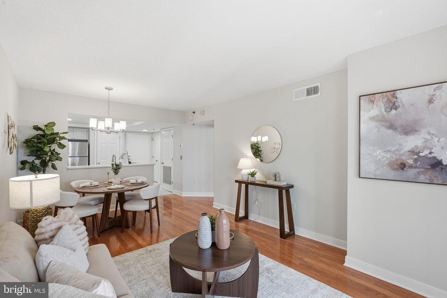 1045 N Utah Street #2-303 photo 5
