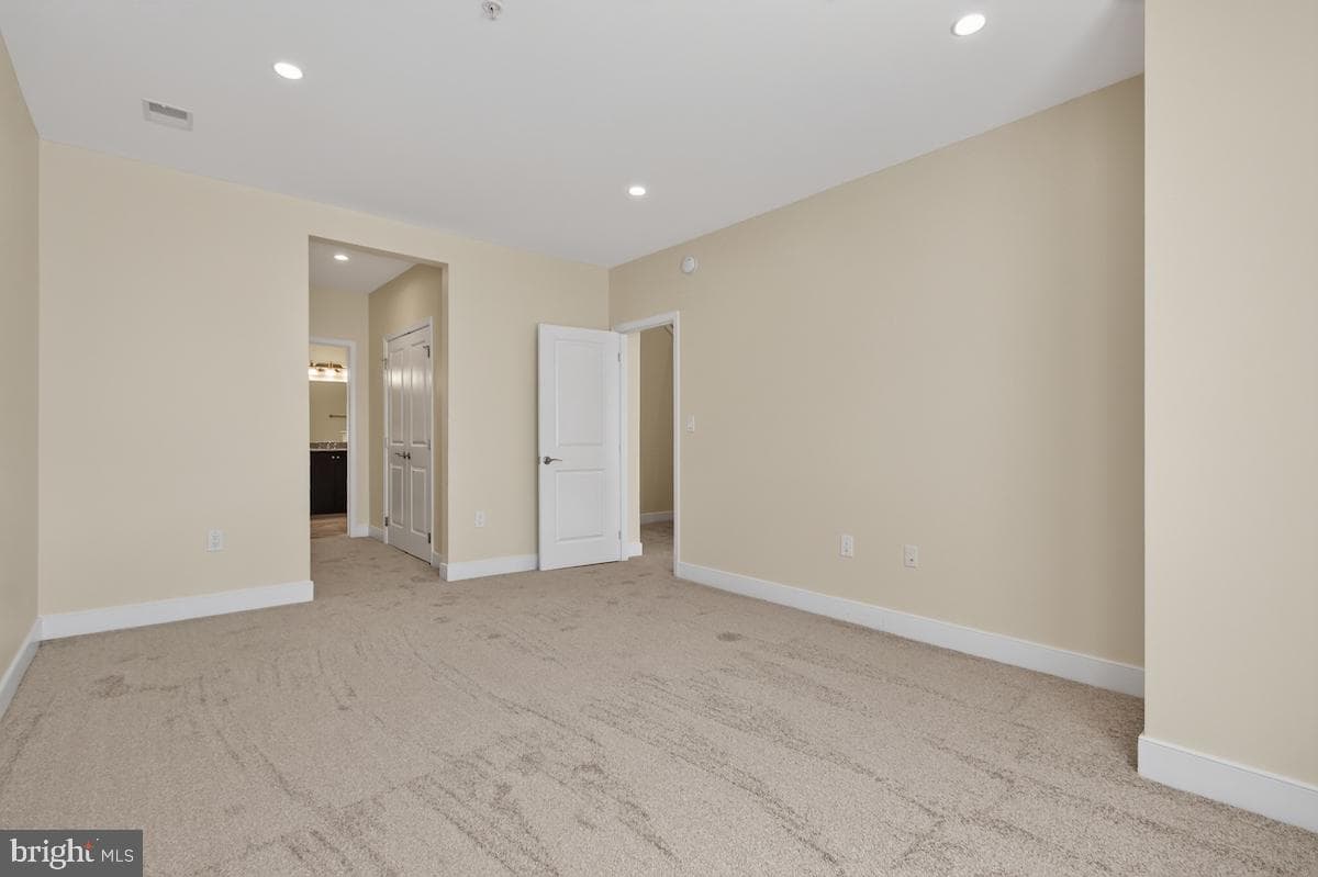 1418 N Rhodes Street #b417 photo 39
