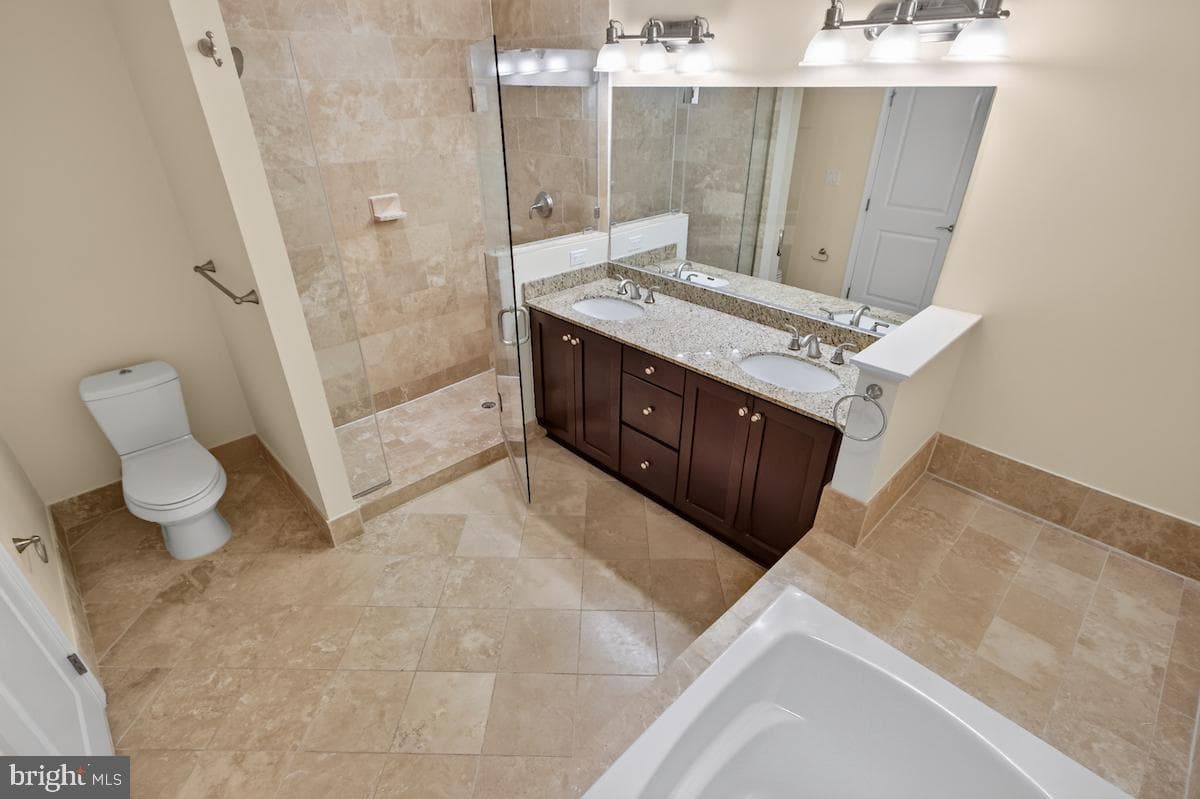 1418 N Rhodes Street #b417 photo 45