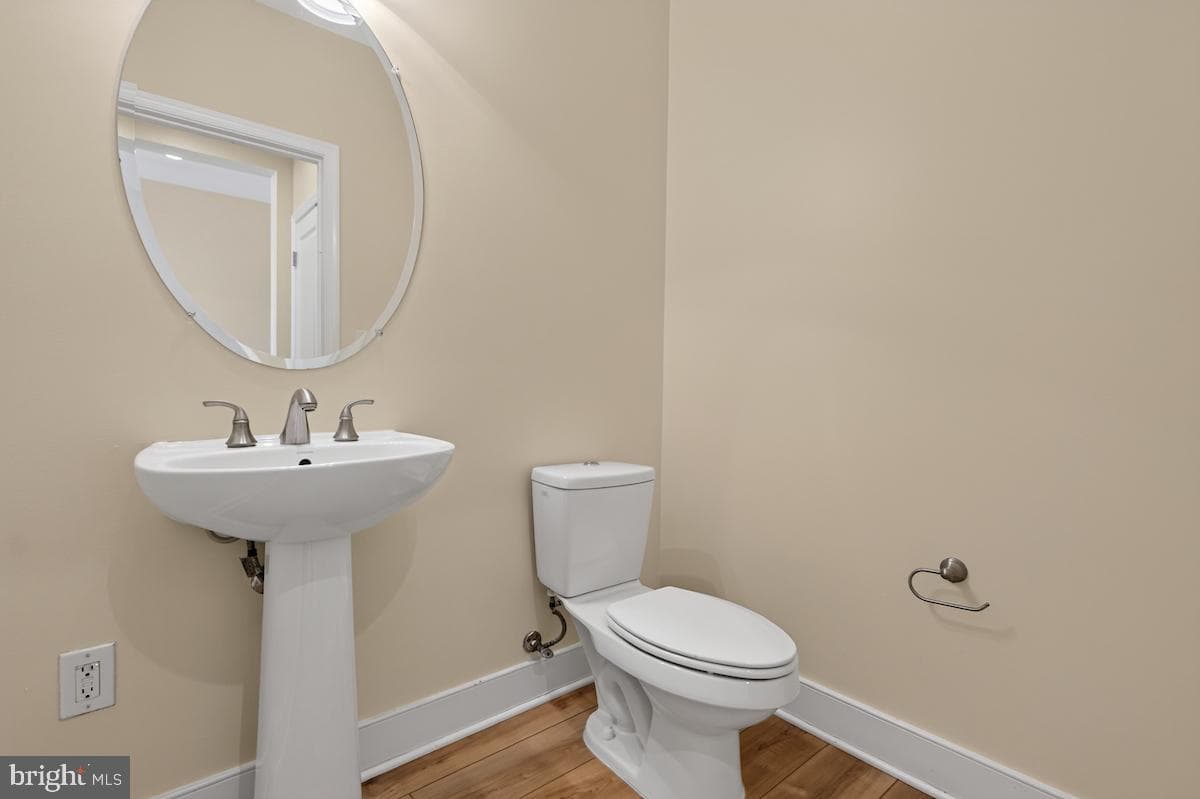 1418 N Rhodes Street #b417 photo 9
