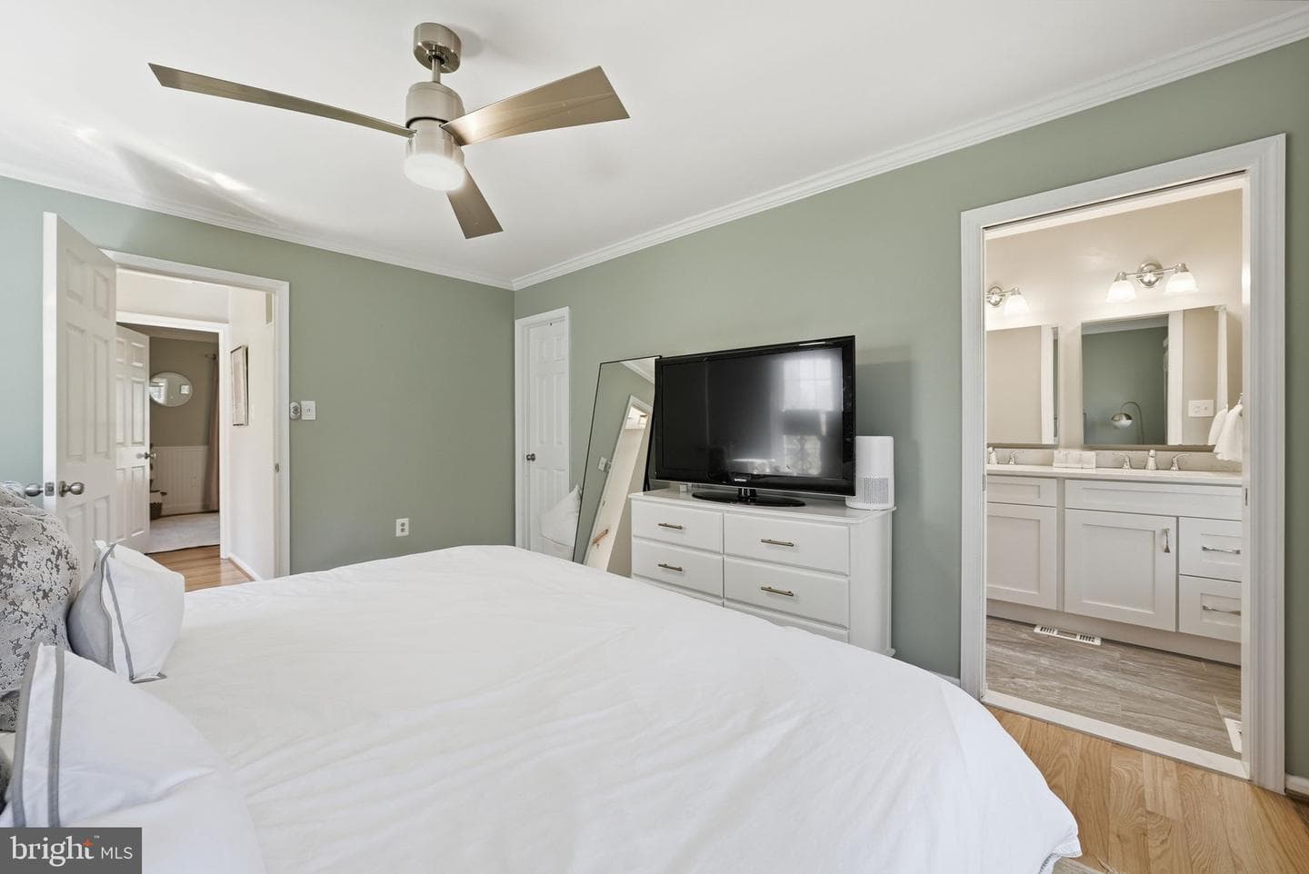 2556 S Arlington Mill Dr #3 photo 20