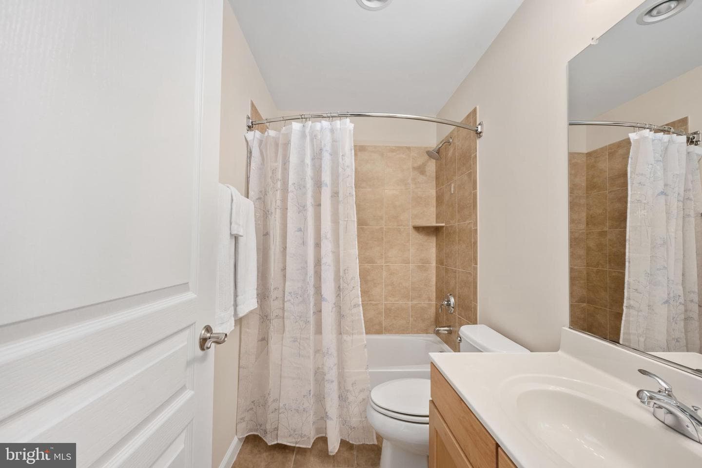 3327 Kemper Road photo 30