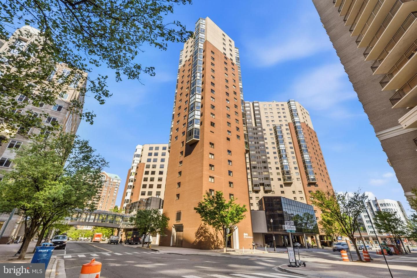 900 N Stafford St # 2326, Arlington