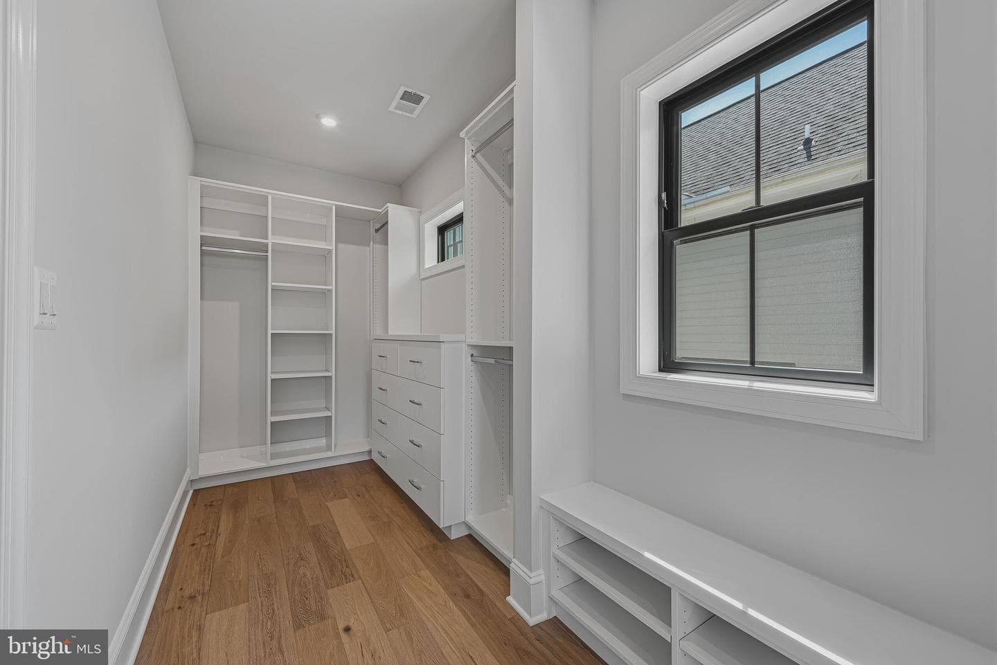 724 N Cleveland Street photo 24