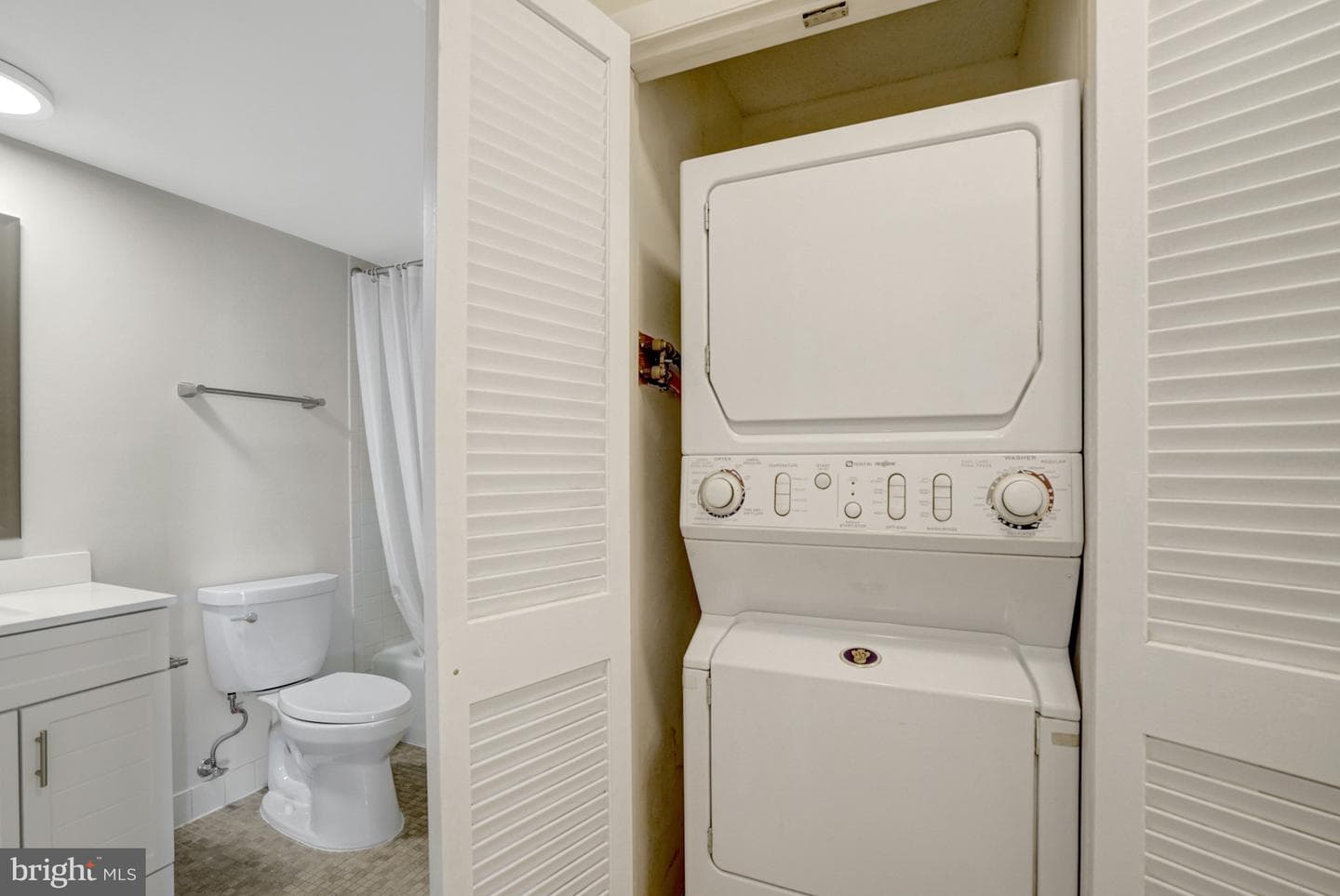 3800 Fairfax Drive #807 photo 18