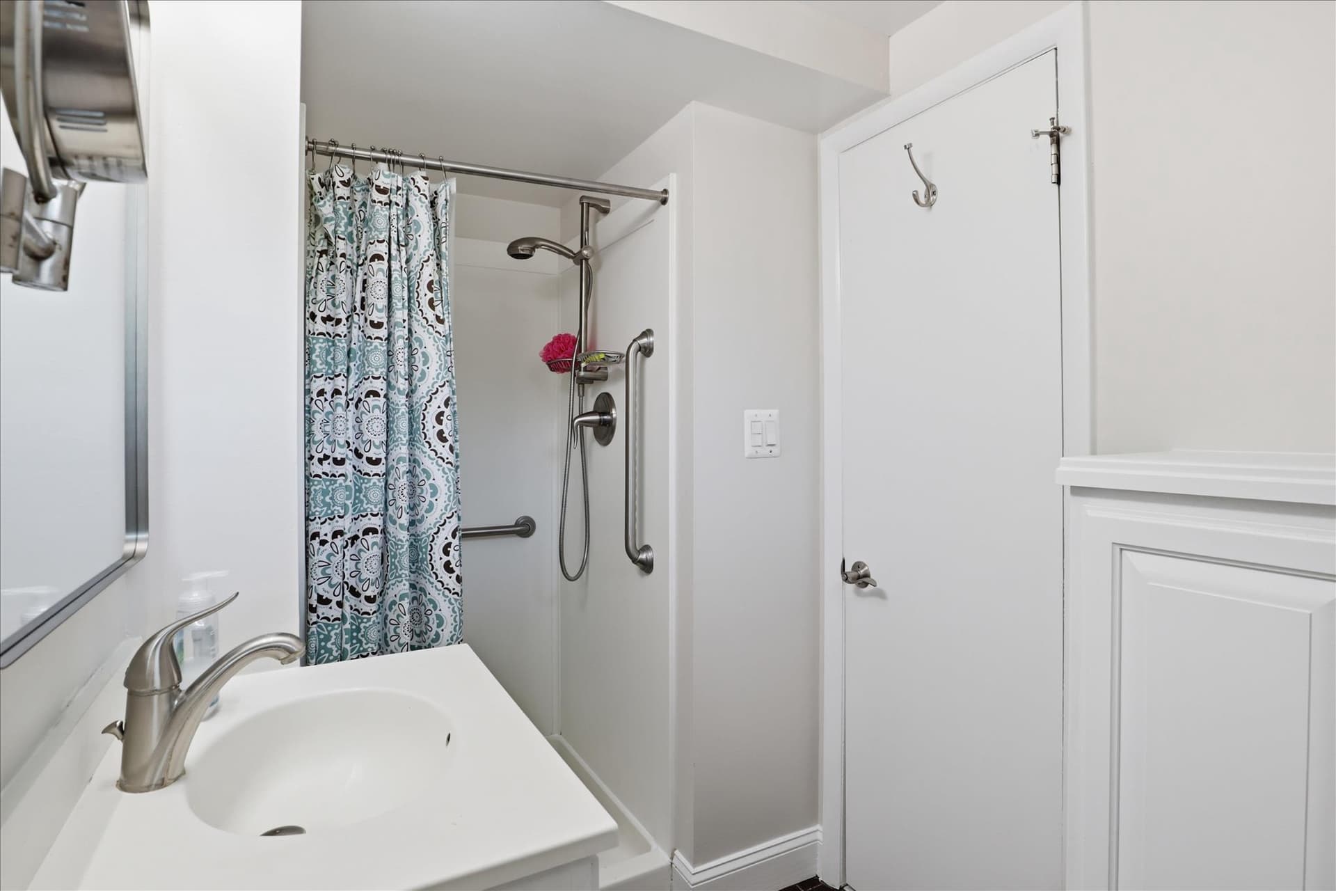 6912 30th Street N photo 24