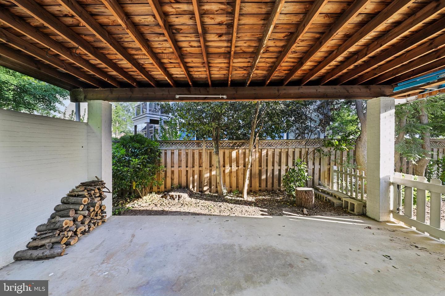312 S Fenwick Street photo 32
