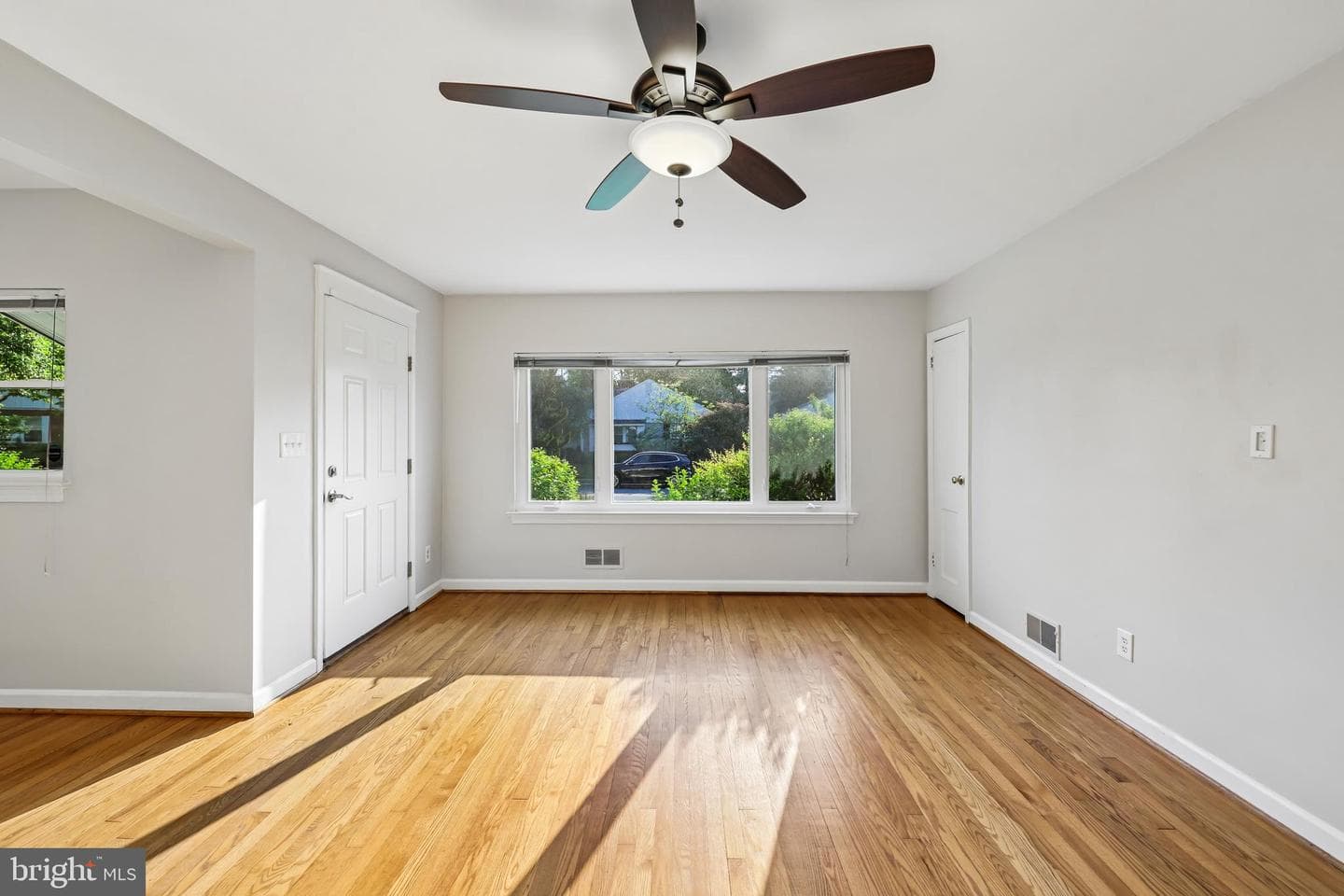 312 S Fenwick Street photo 6