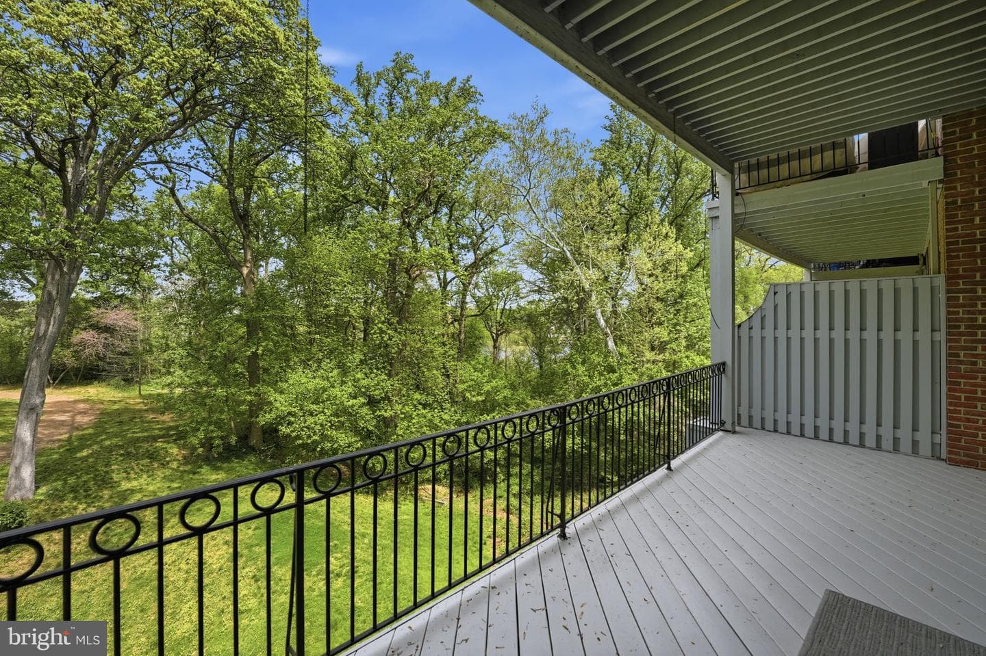 1553 22nd Street N photo 4