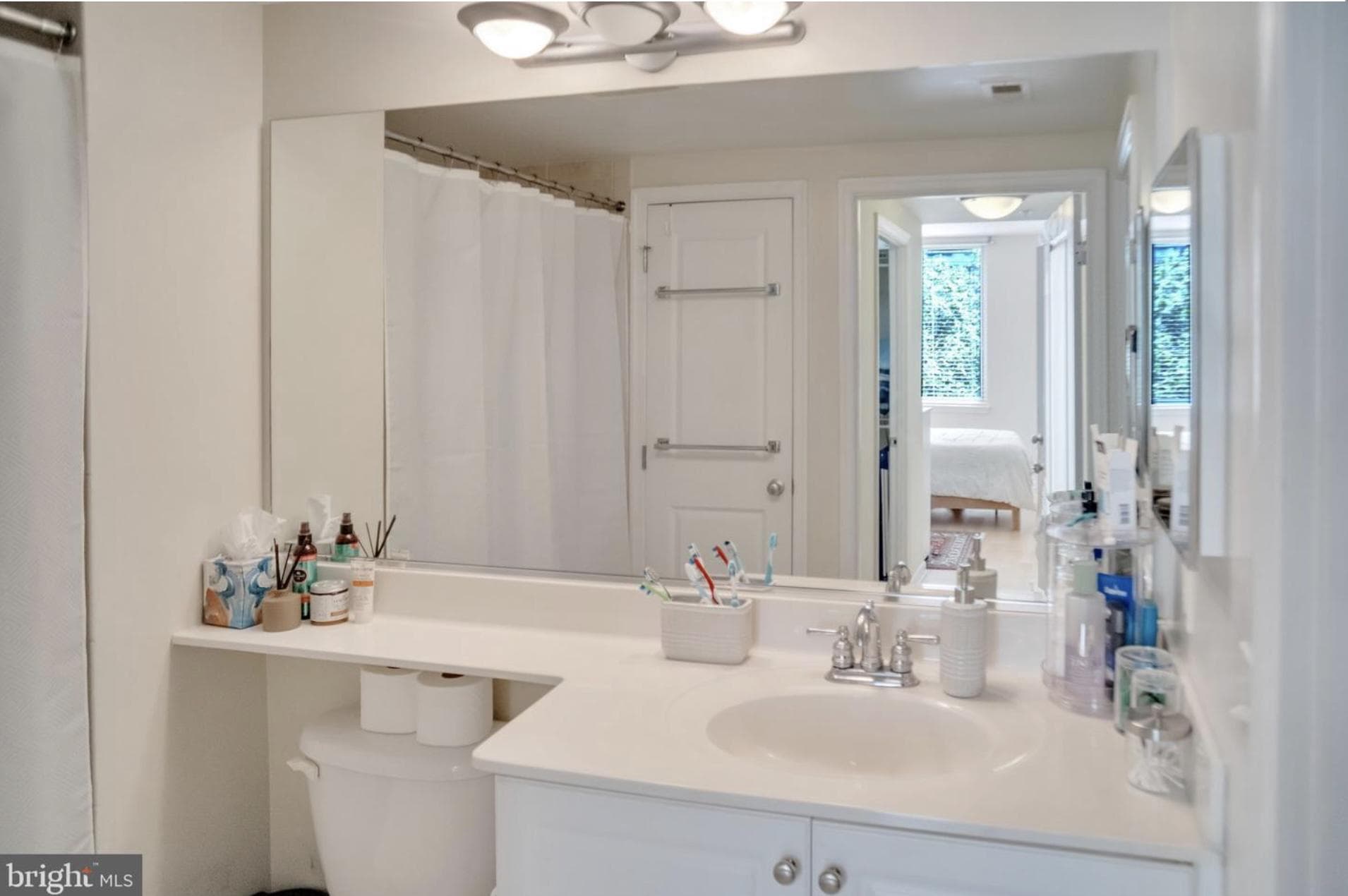 851 N Glebe Road #402 photo 11
