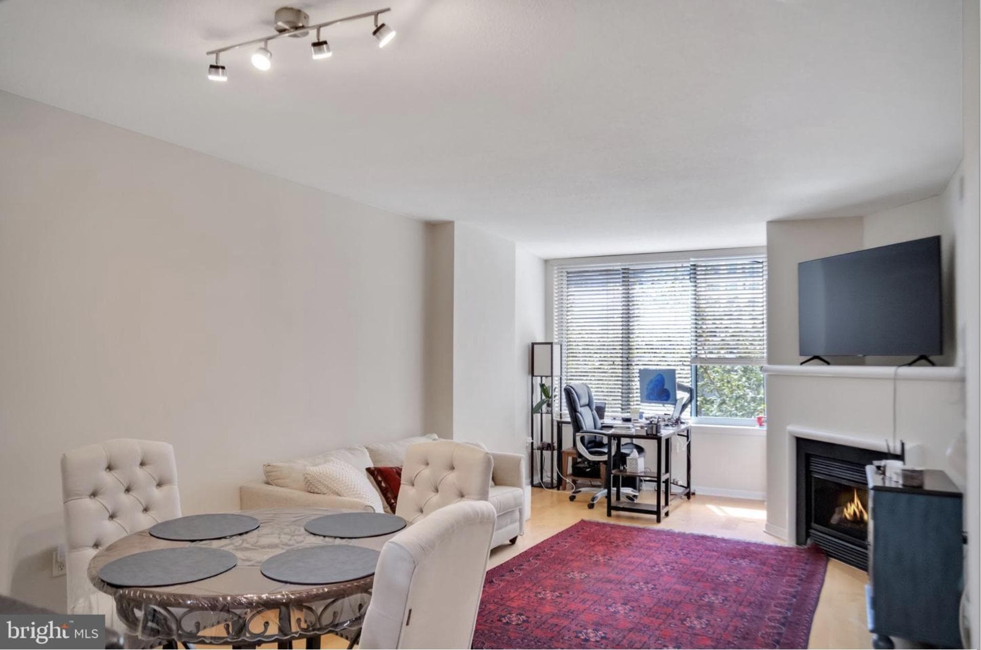 851 N Glebe Road #402, Arlington