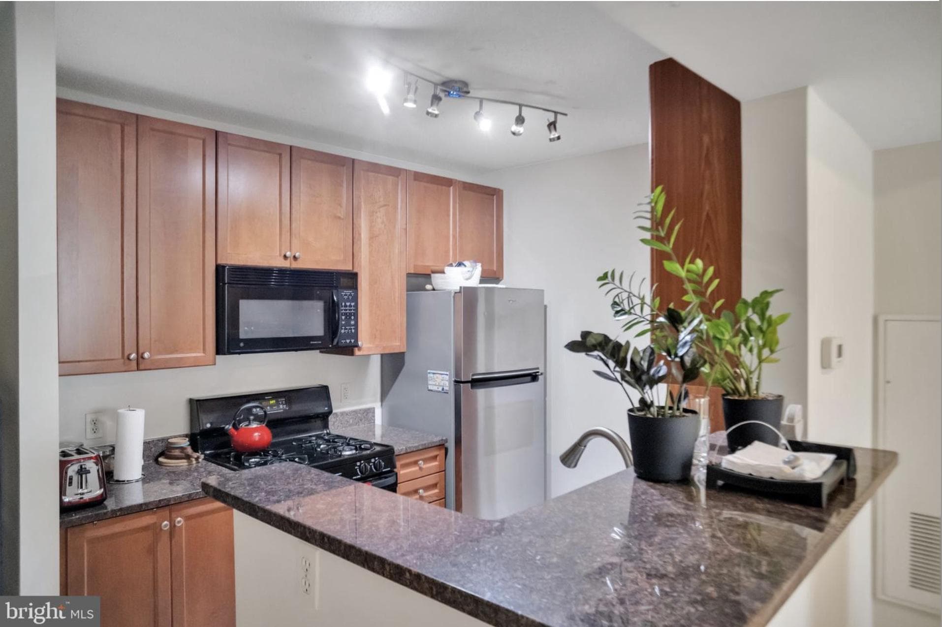 851 N Glebe Road #402 photo 4