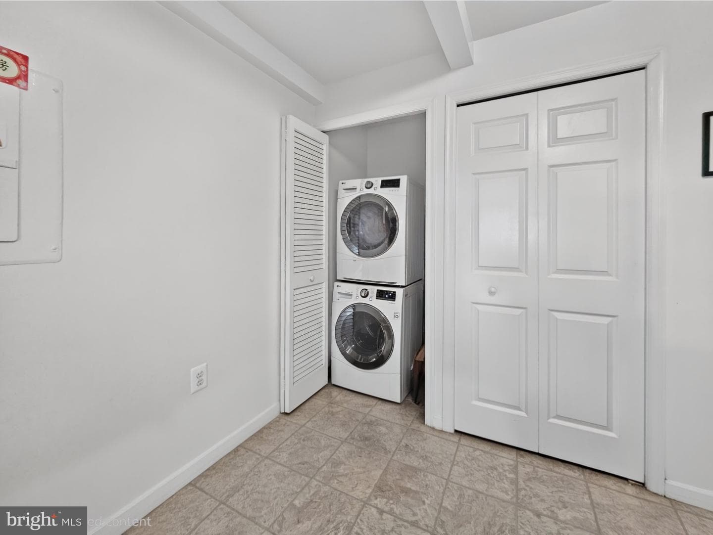 1301 N Courthouse Road #1803 photo 18