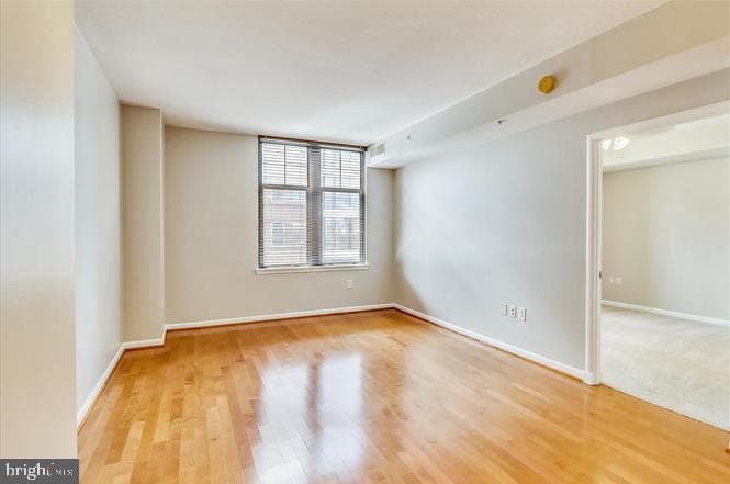 1021 N Garfield Street #804 photo 12