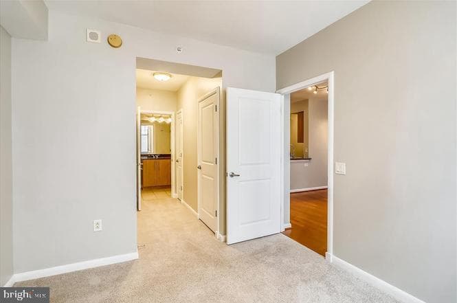 1021 N Garfield Street #804 photo 16