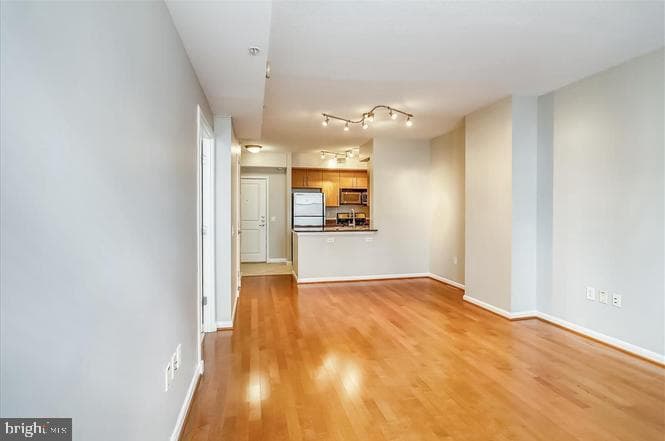 1021 N Garfield Street #804 photo 9