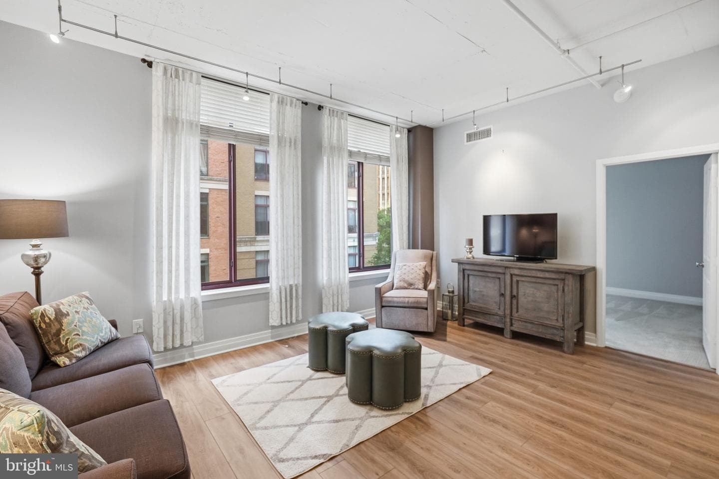 1205 N Garfield Street #306 photo 2
