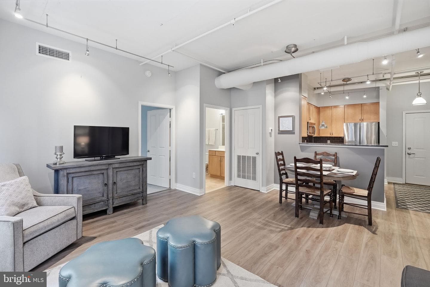 1205 N Garfield Street #306 photo 5