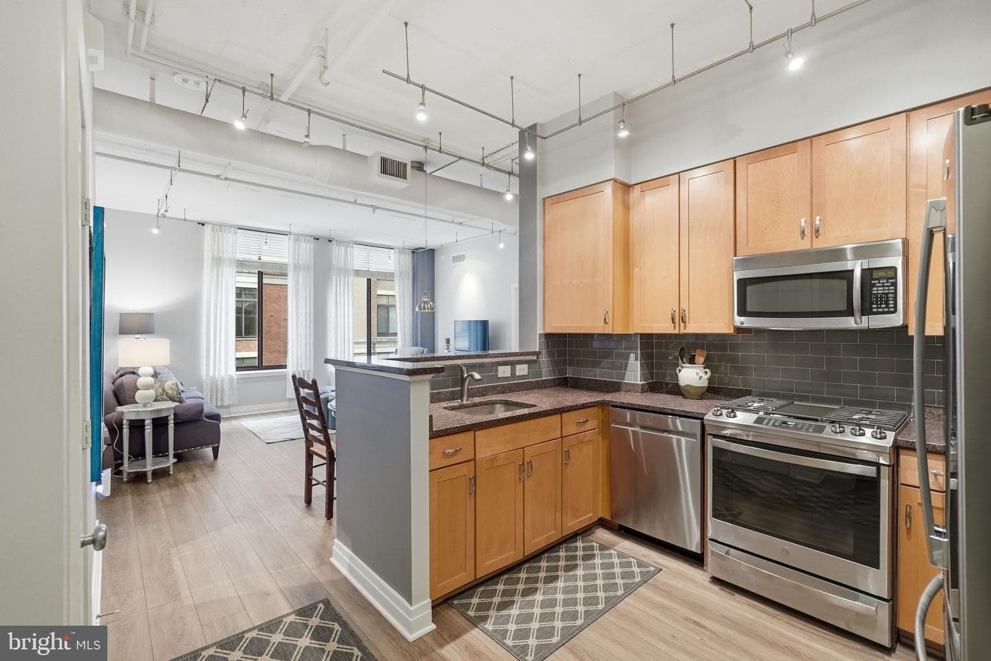 1205 N Garfield Street #306 photo 7
